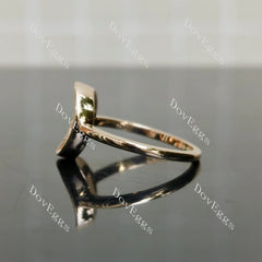Doveggs moon hollow out engagement ring