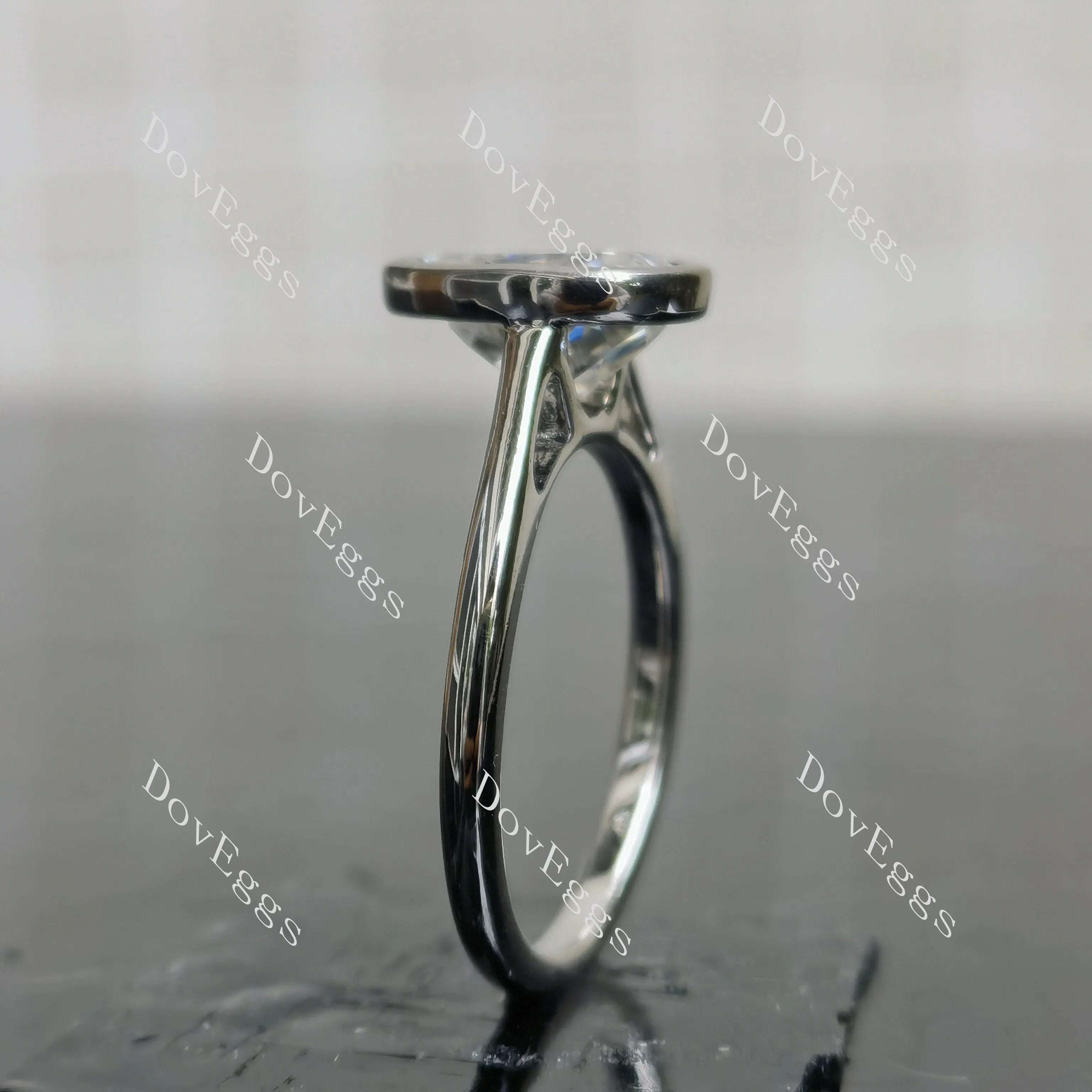 (size 7.5) Doveggs sterling silver 3ct pear moissanite engagement ring