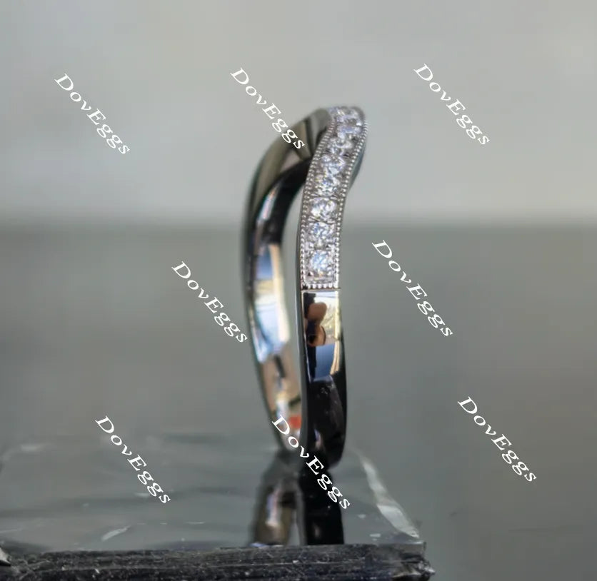 Doveggs round curved moissanite/lab grown diamond wedding band-2.2mm band width