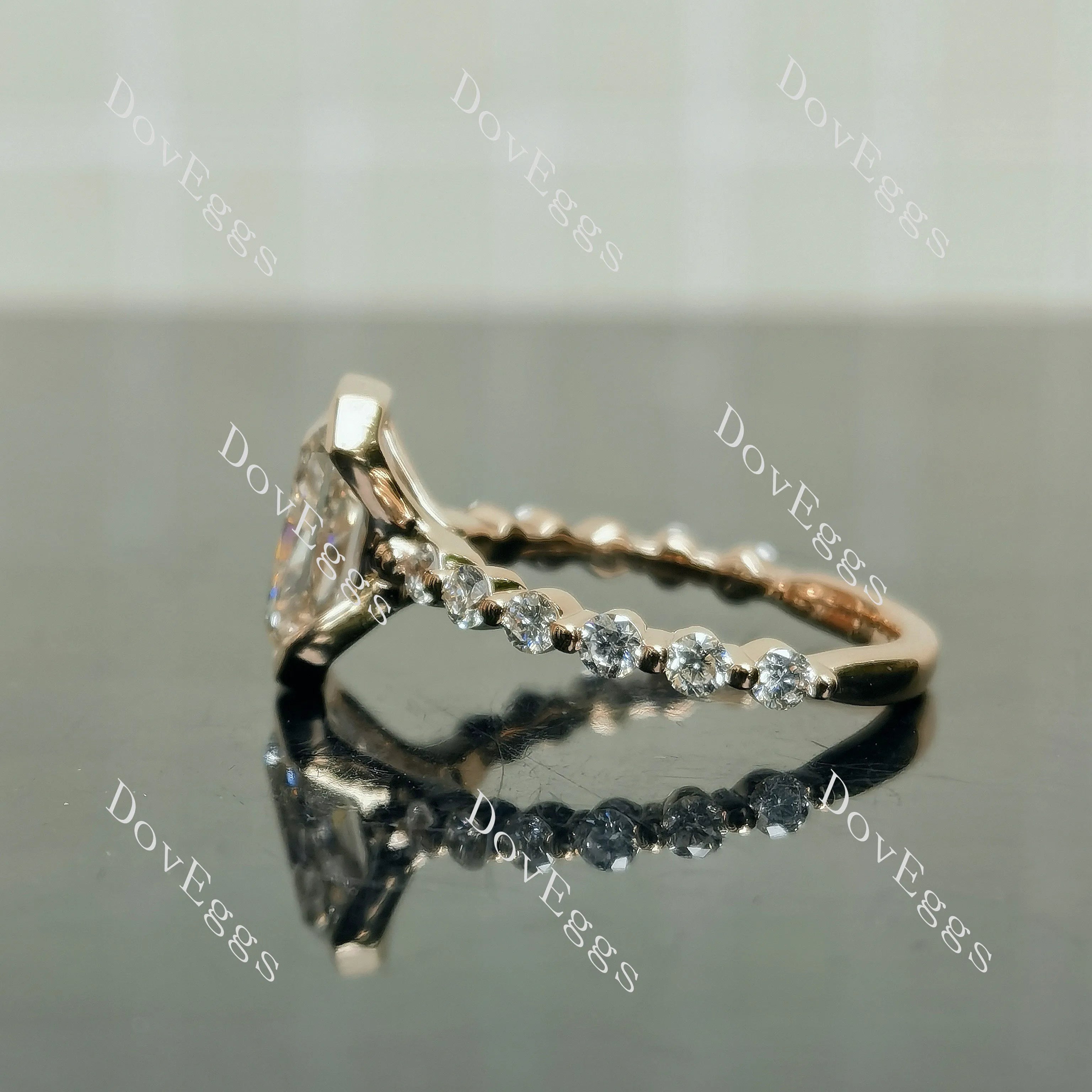 Doveggs Radiant Bezel Lab Grown Diamond Engagement Ring