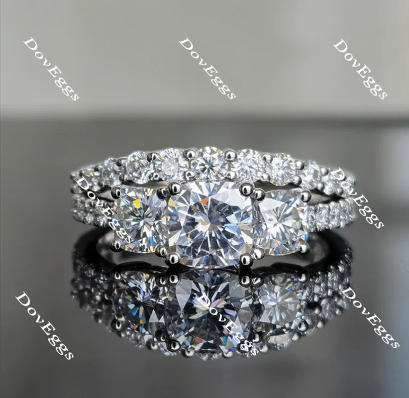 Doveggs cushion moissanite bridal set (2 rings)