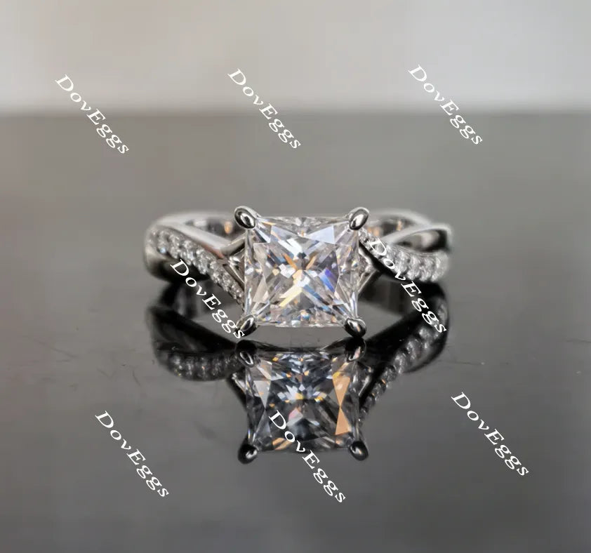 Alzare princess curved band moissanite engagement ring
