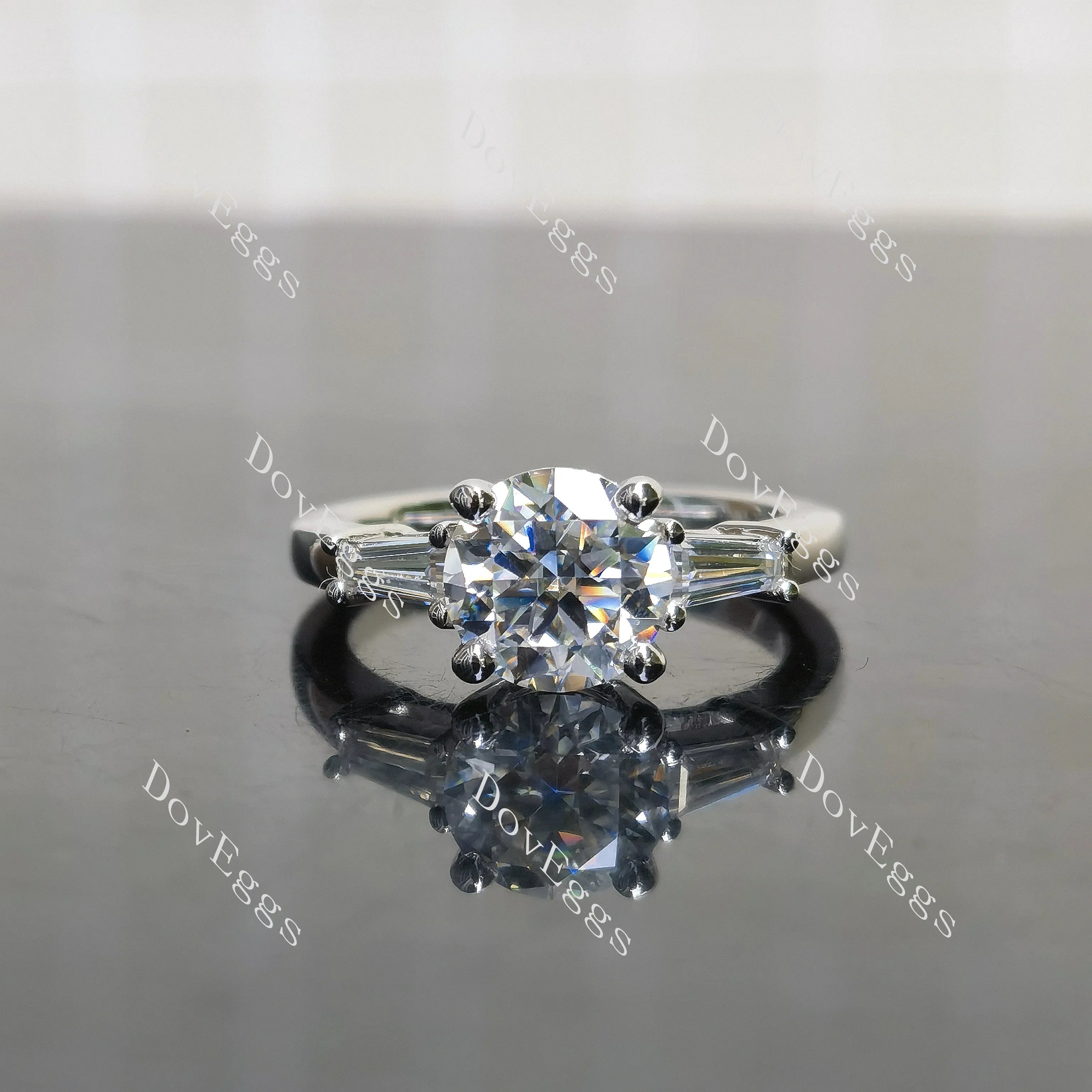 size 6.5 2ct Round(H&A cut)