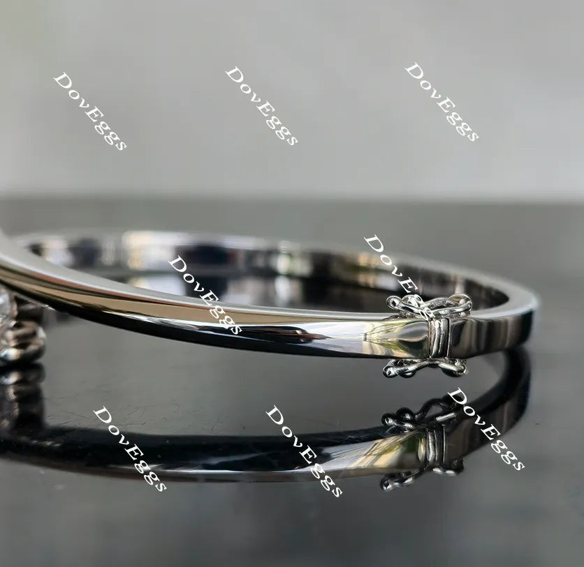 Doveggs three stone moissanite bangle