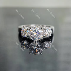 Doveggs round three stone moissanite engagement ring