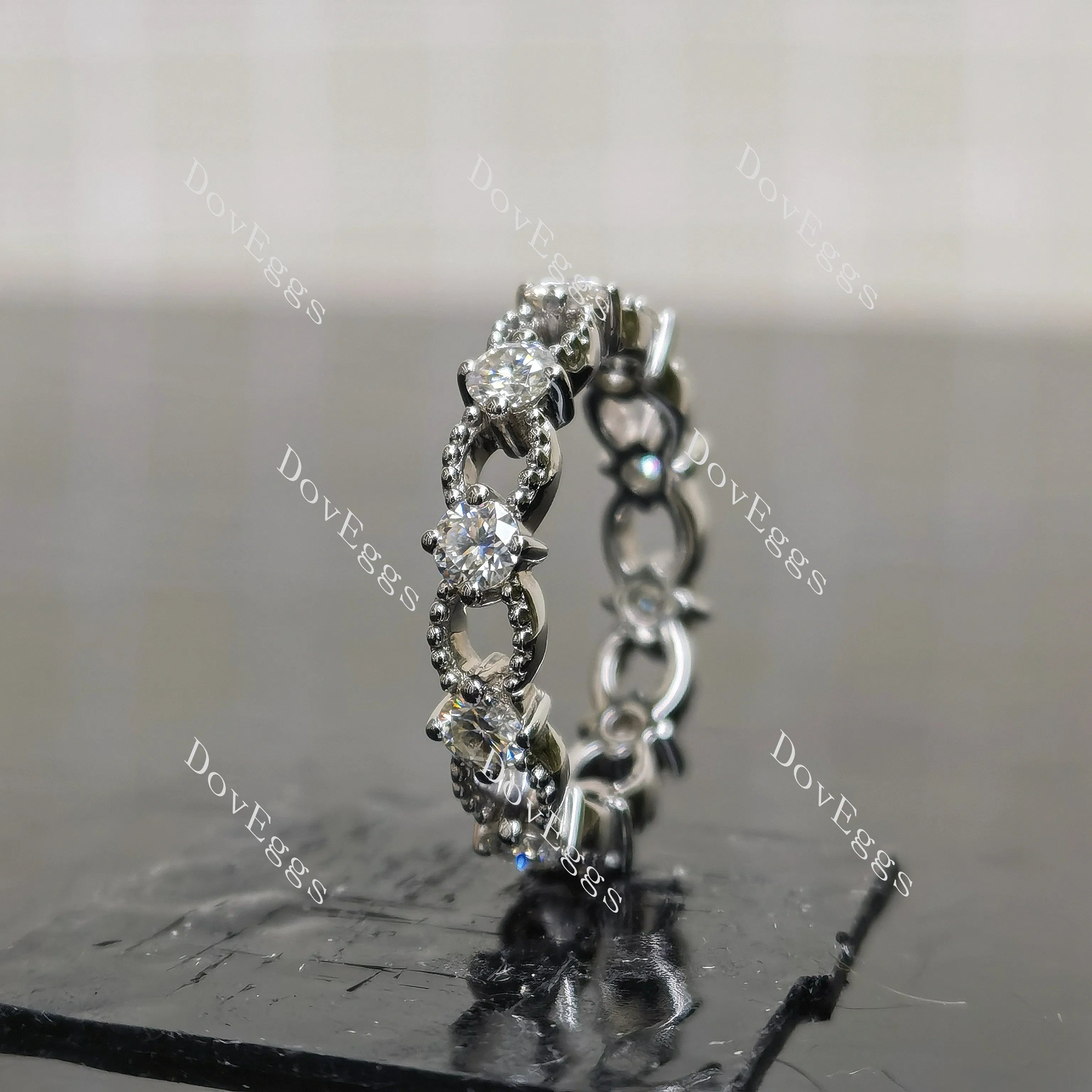 (size 4.25-4.5) Doveggs sterling silver Round moissanite wedding band