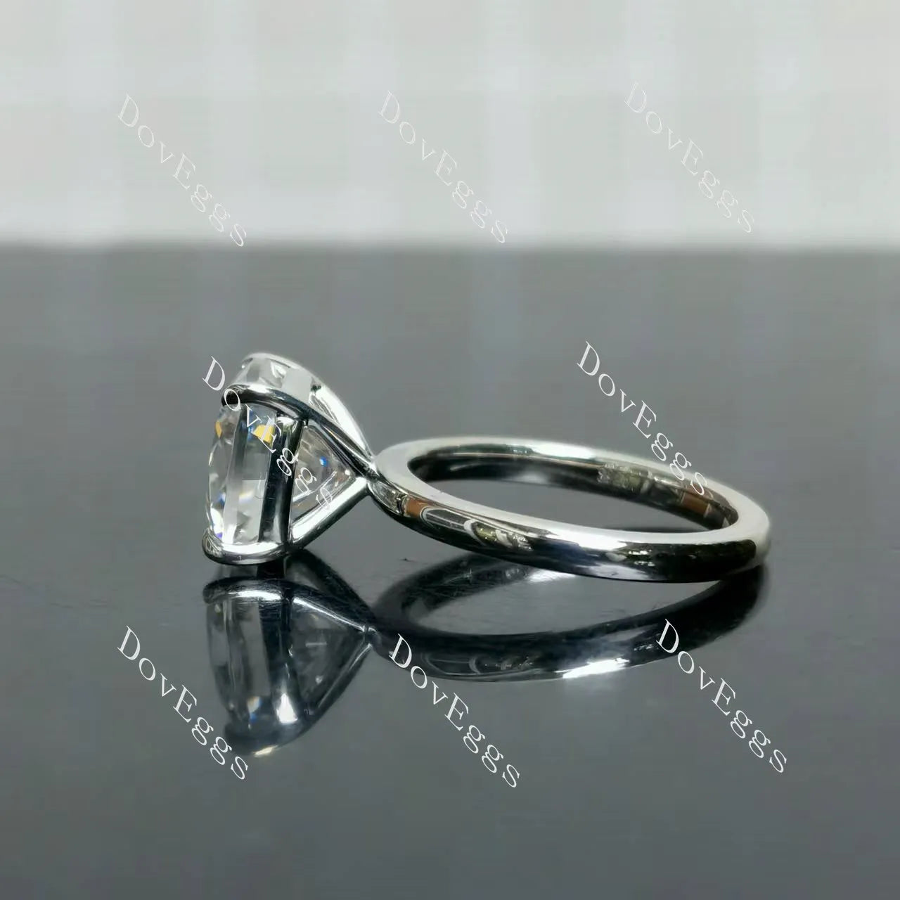 (size 5) Doveggs sterling silver gold 4ct cushion moissanite engagement ring
