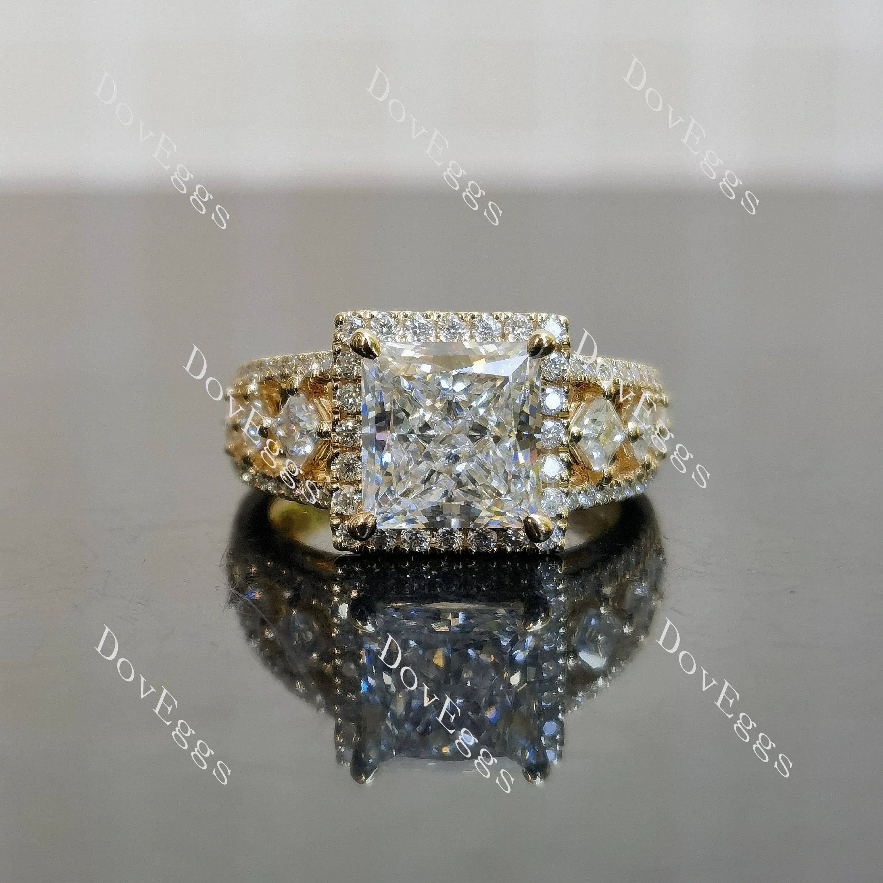 Doveggs Princess Halo Art Deco Lab Grown Diamond Engagement Ring