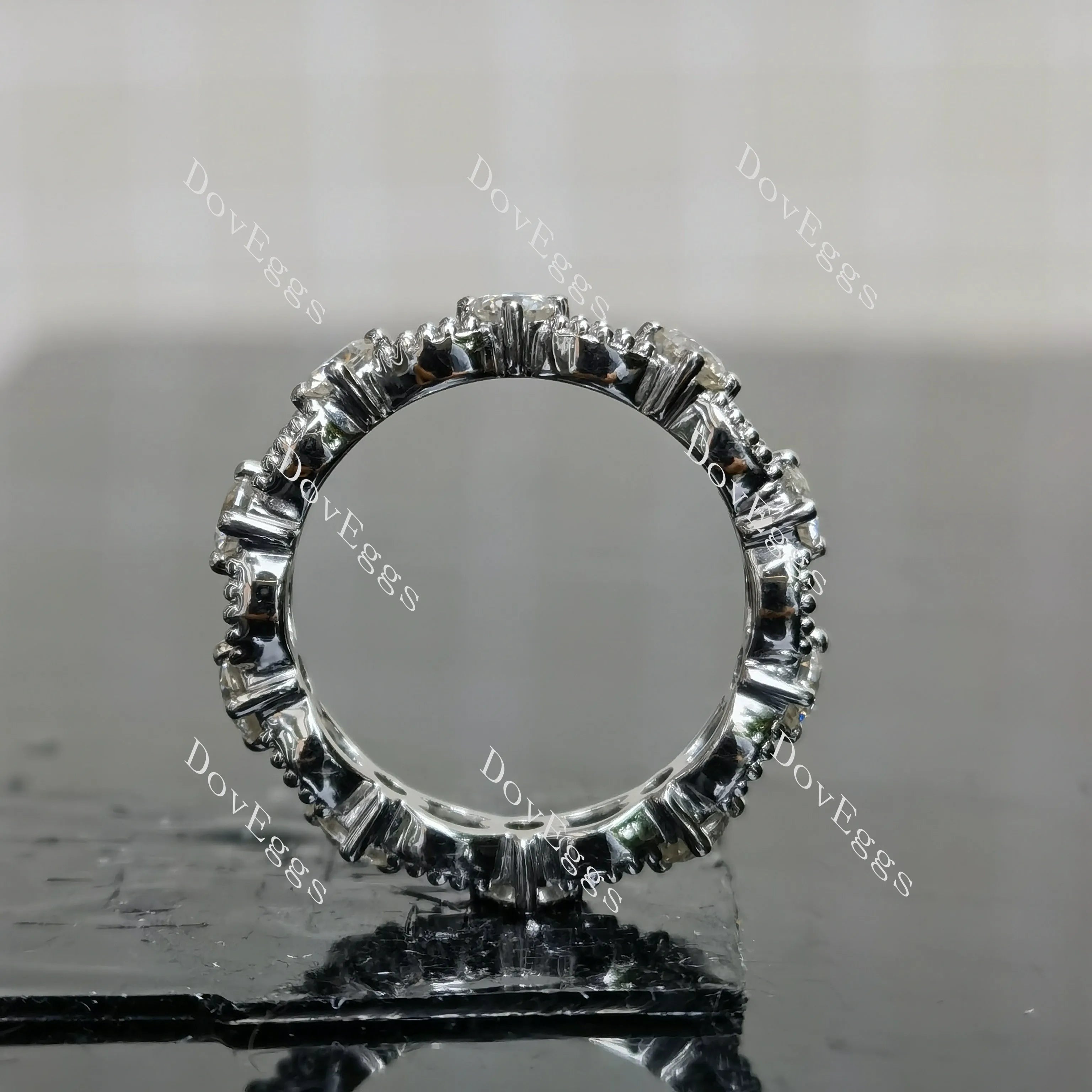 (size 4.25-4.5) Doveggs sterling silver Round moissanite wedding band