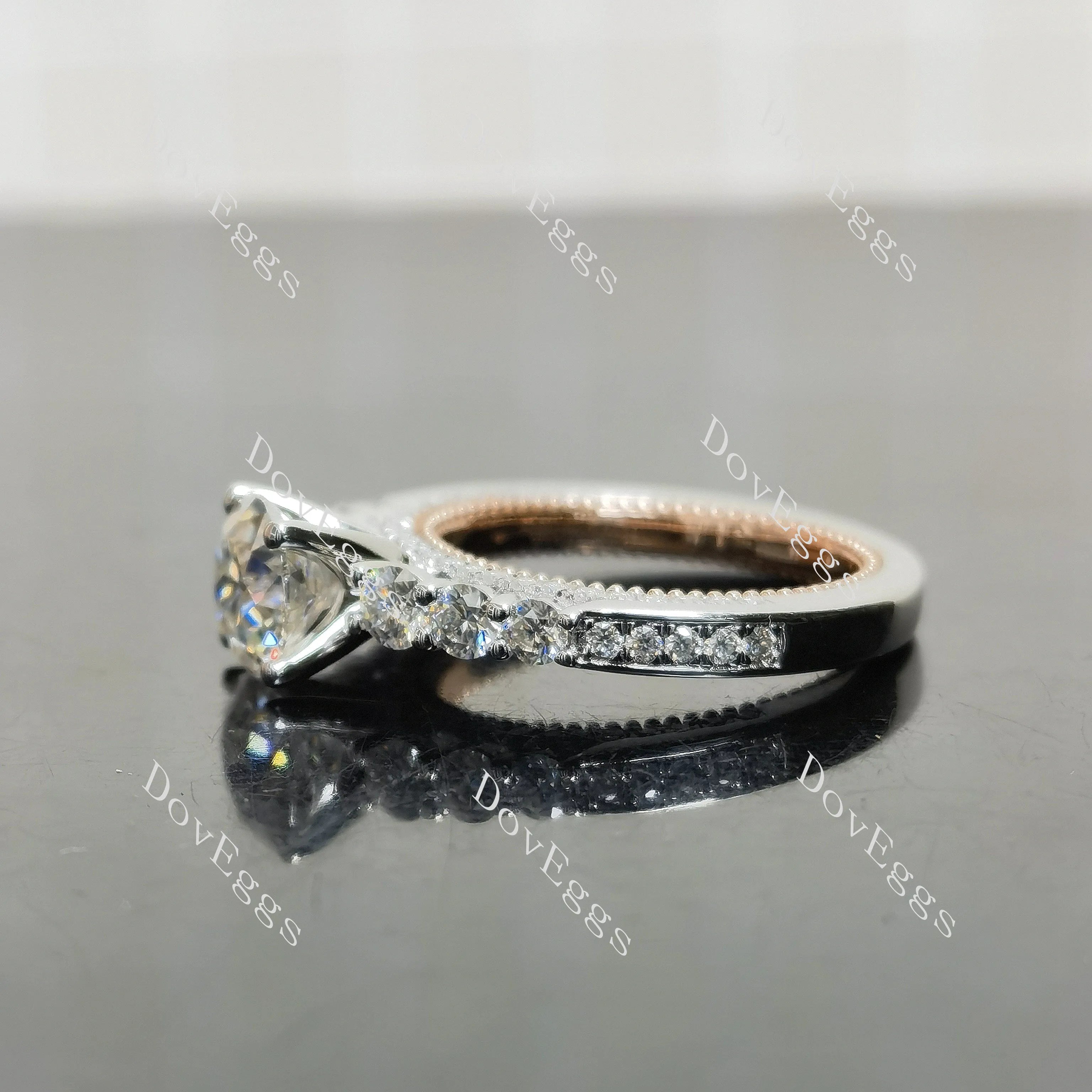 (size 4.5) Doveggs sterling silver with plated rose gold 1ct round moissanite engagement ring
