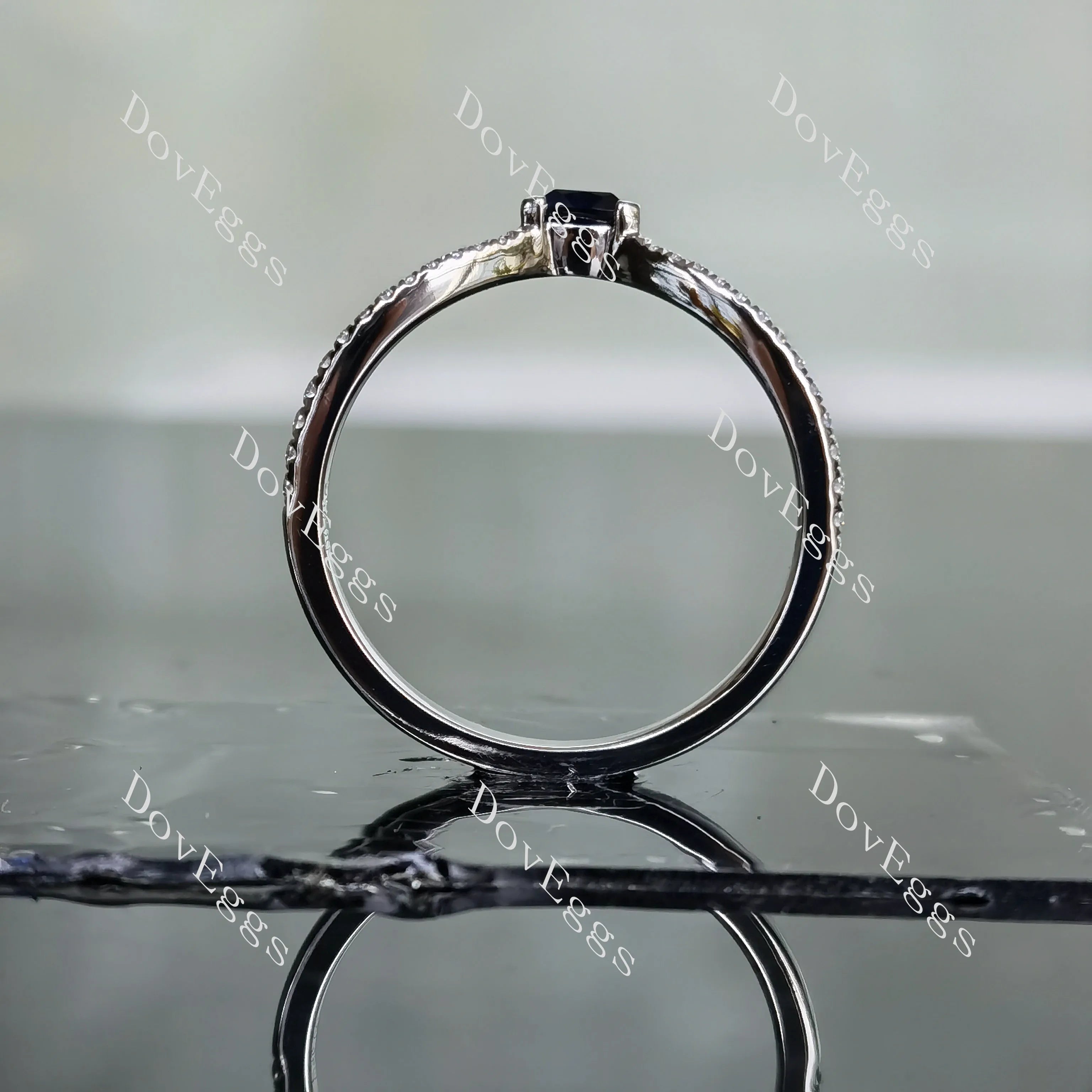 Doveggs fat triangle intense royal blue sapphire wedding band-1.5mm band width