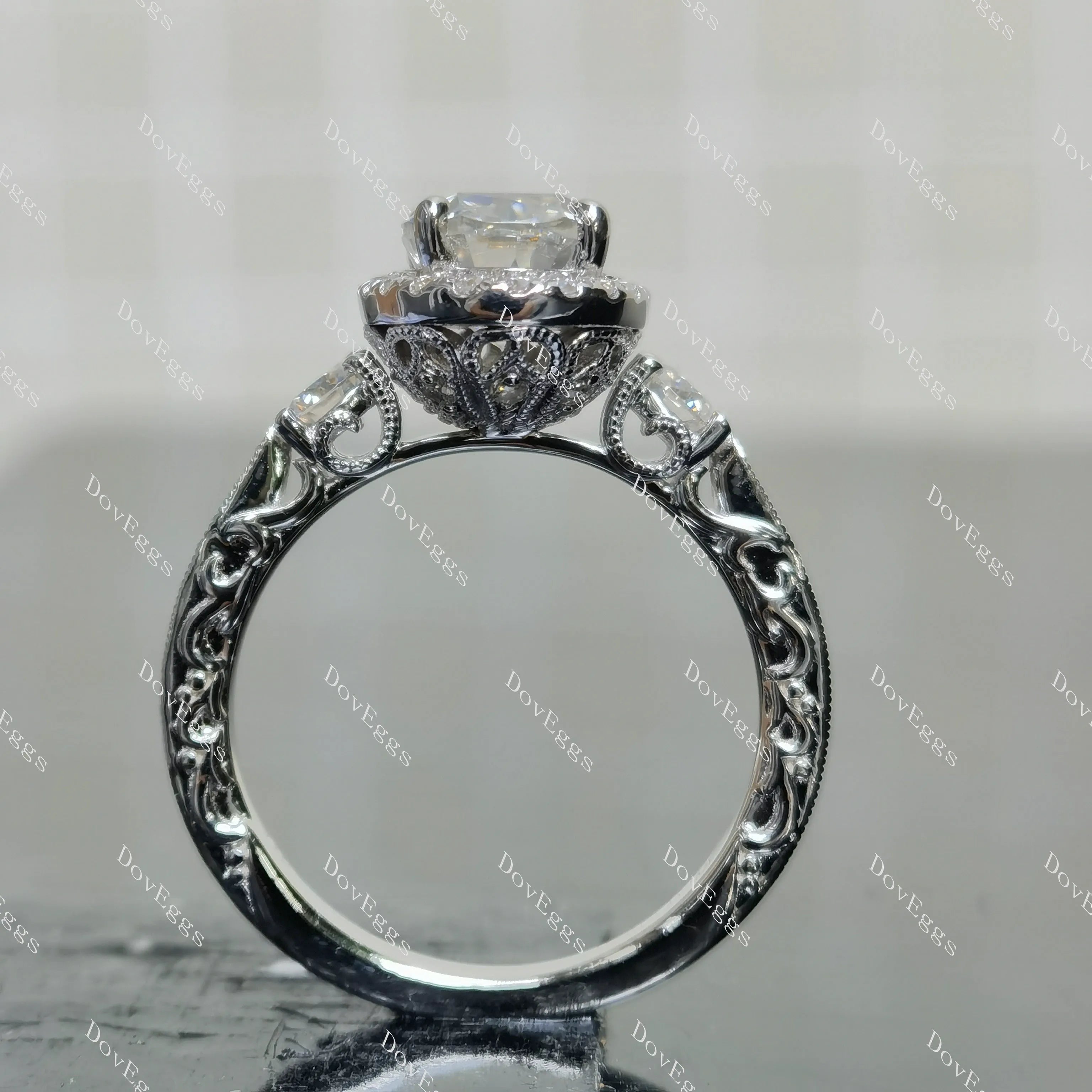 (size 7.75)Doveggs 2ct GHI color oval moissanite engagement SS ring