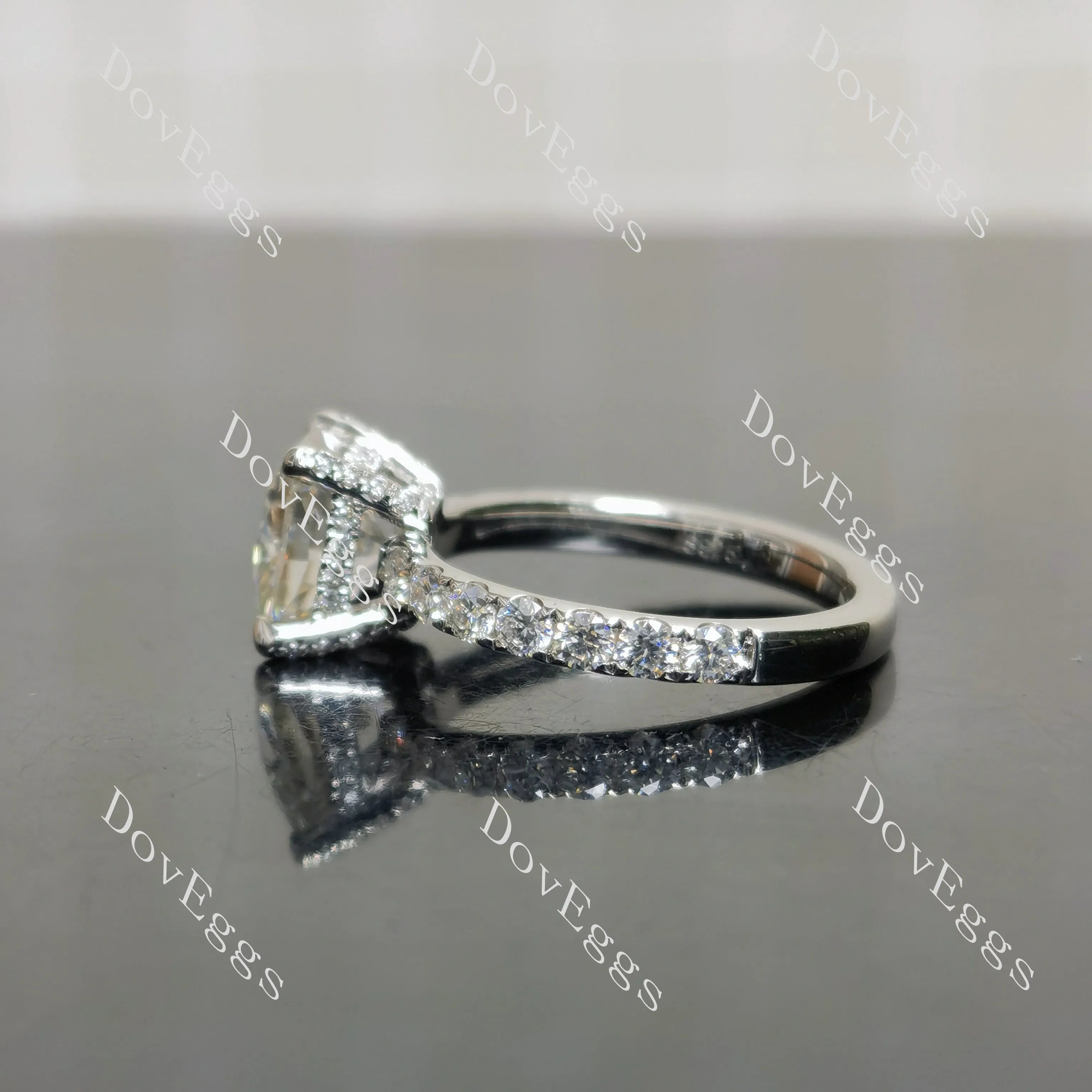 (size 4.75) Doveggs sterling silver 2ct Cushion moissanite engagement ring
