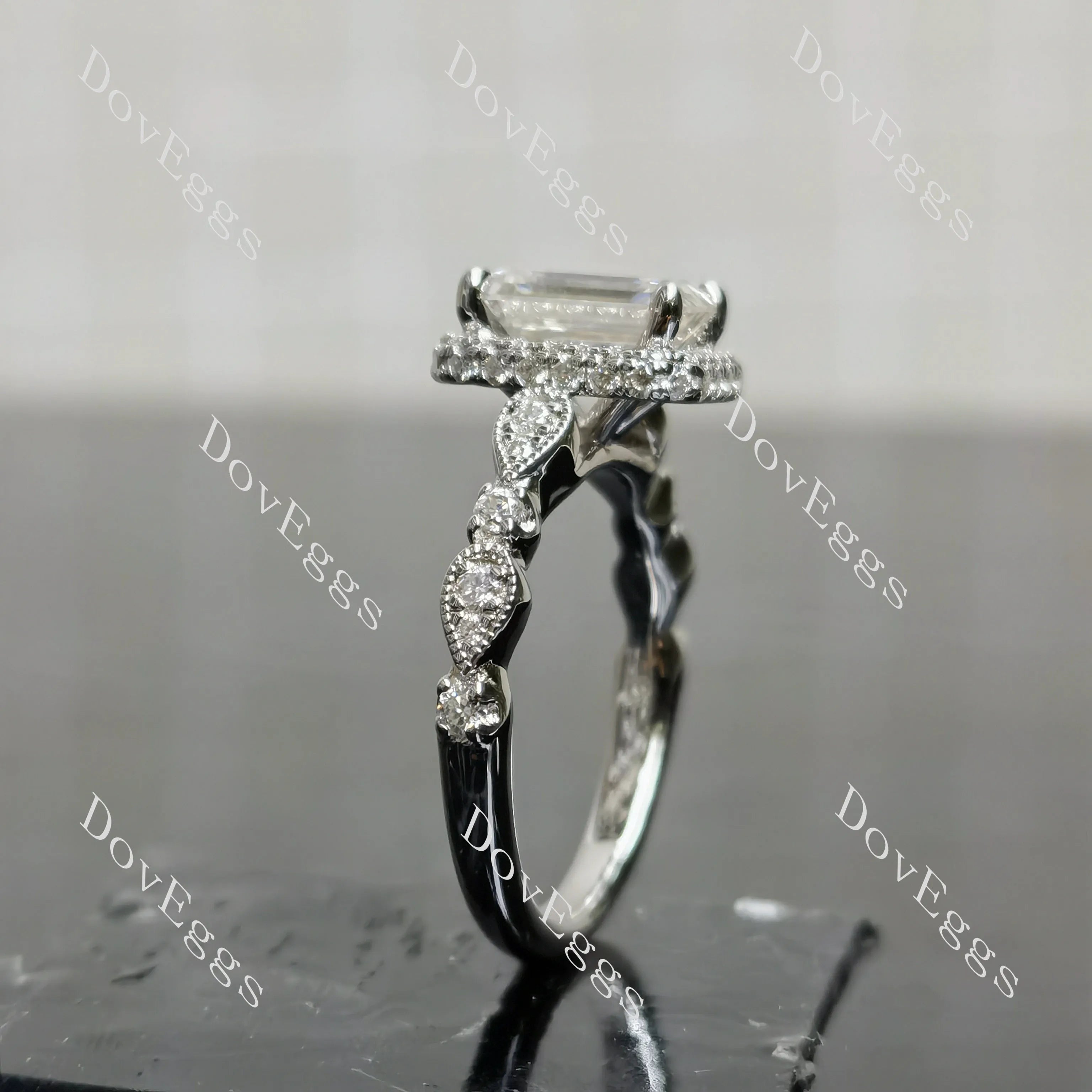 (size 5.5-6.5)Doveggs sterling silver 2ct Emerald moissanite engagement ring