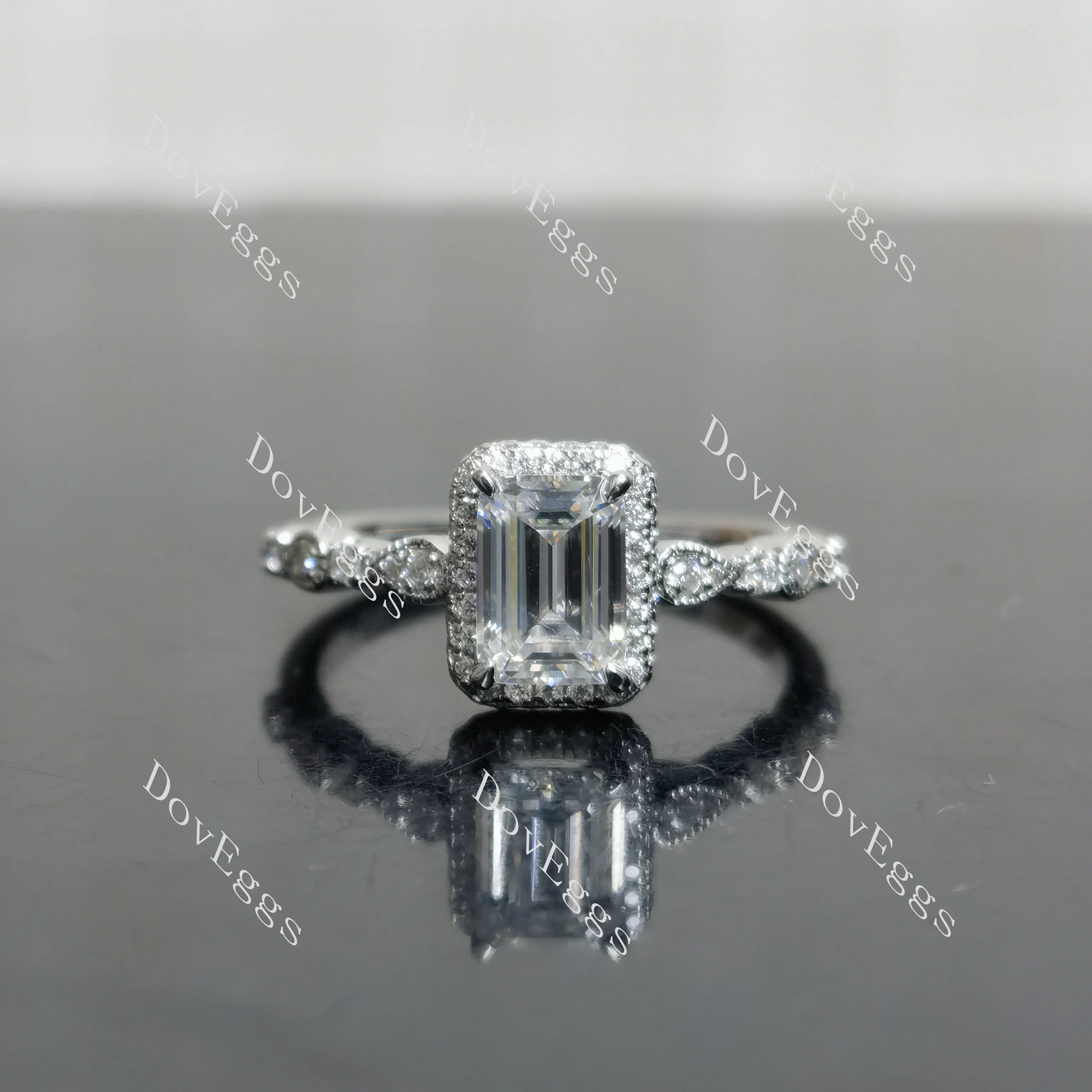 (size 6.75) Doveggs sterling silver 1ct emerald moissanite engagement ring