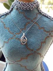 doveggs diamond 18k white gold center 0.08 carat diamond pendant necklace