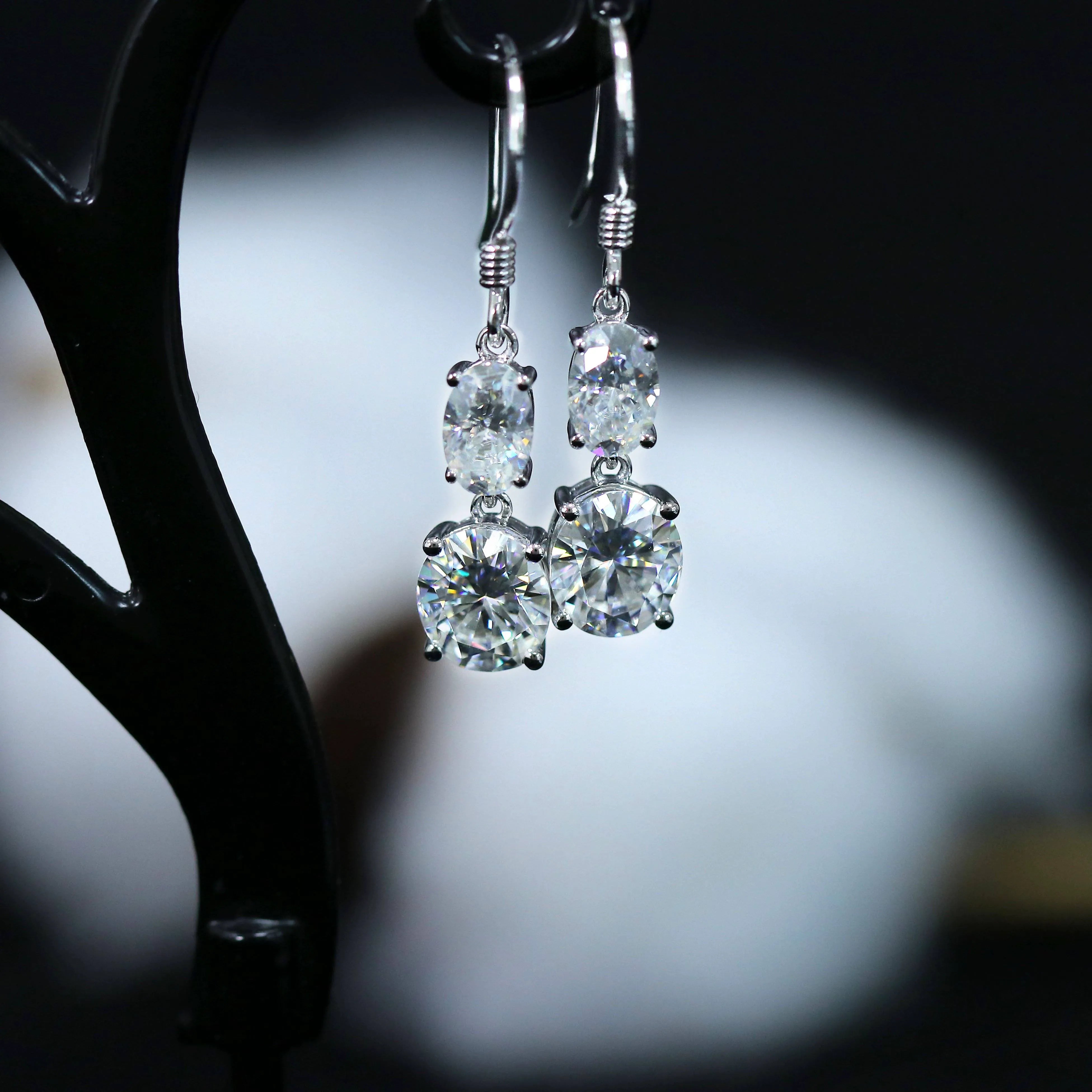 Doveggs 3 carat oval cut dangle moissanite earrings for women