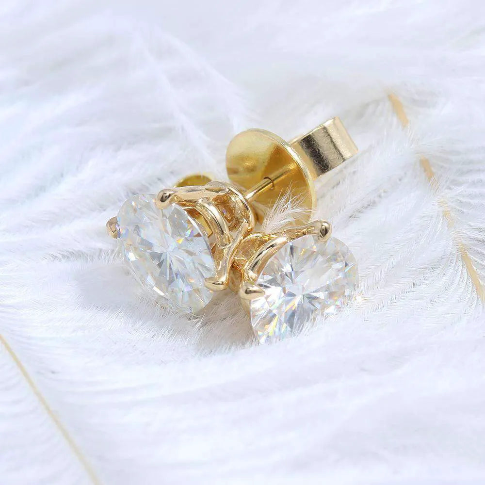 Doveggs round cut moissanite stud earrings for women