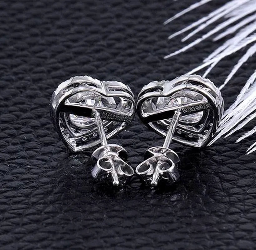 Doveggs round heart shape moissanite studs earrings for women
