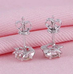 Doveggs flower shape moissanite studs push back earrings