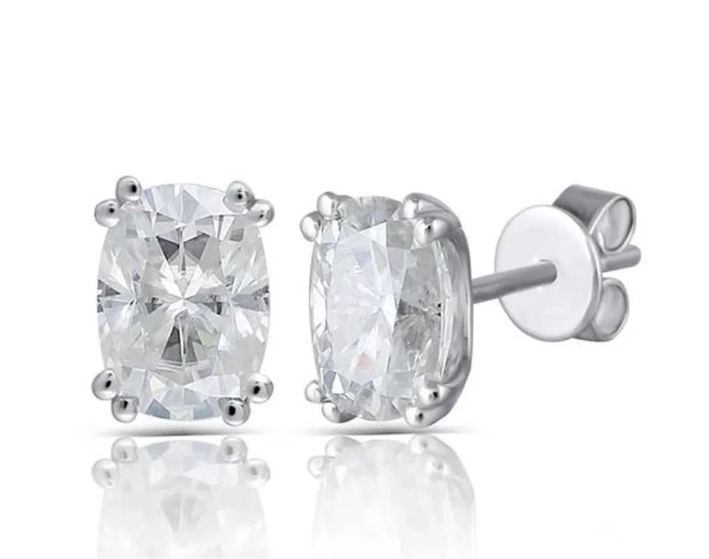 Doveggs solitaire cushion moissanite earrings for women