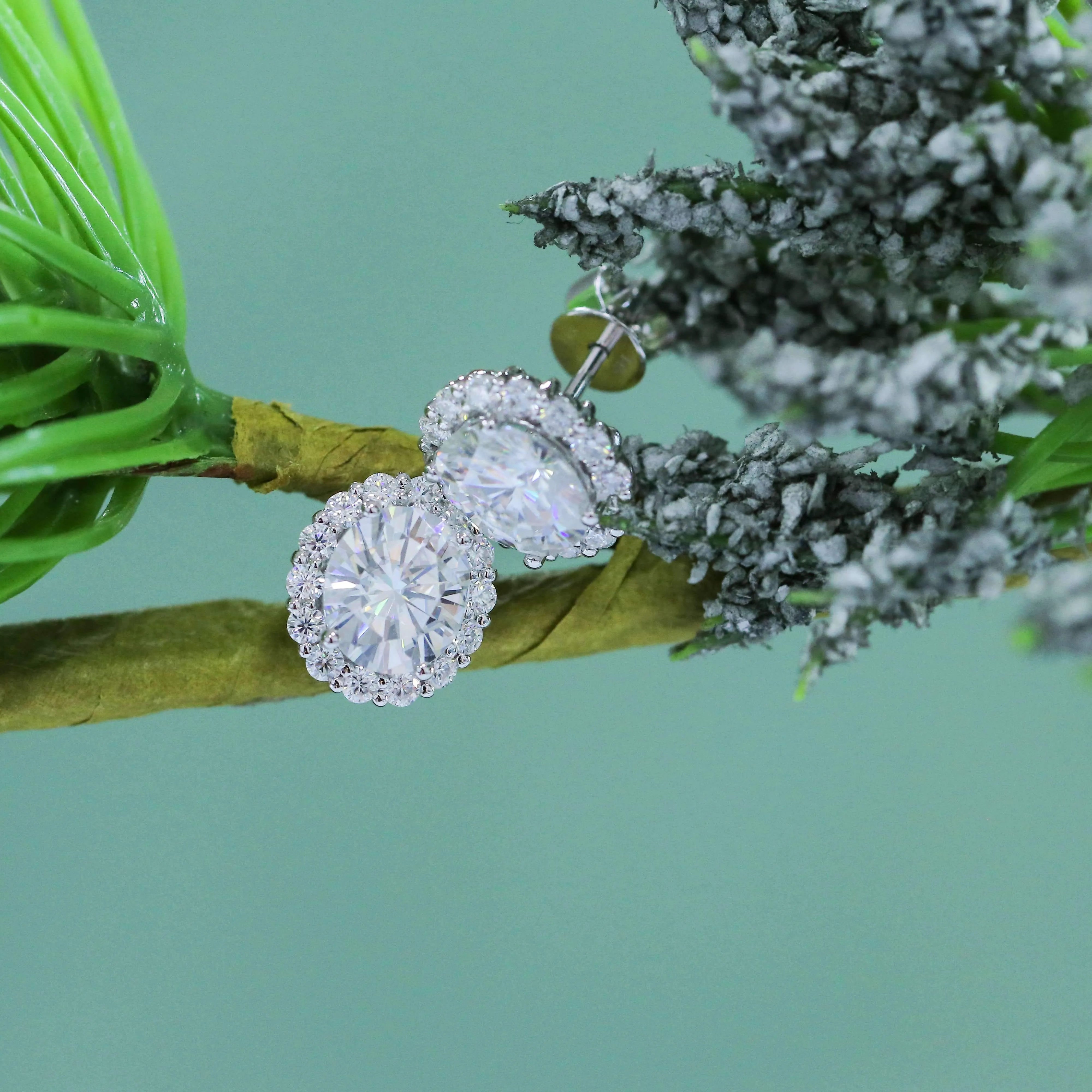 Doveggs oval moissanite studs push back earrings for women