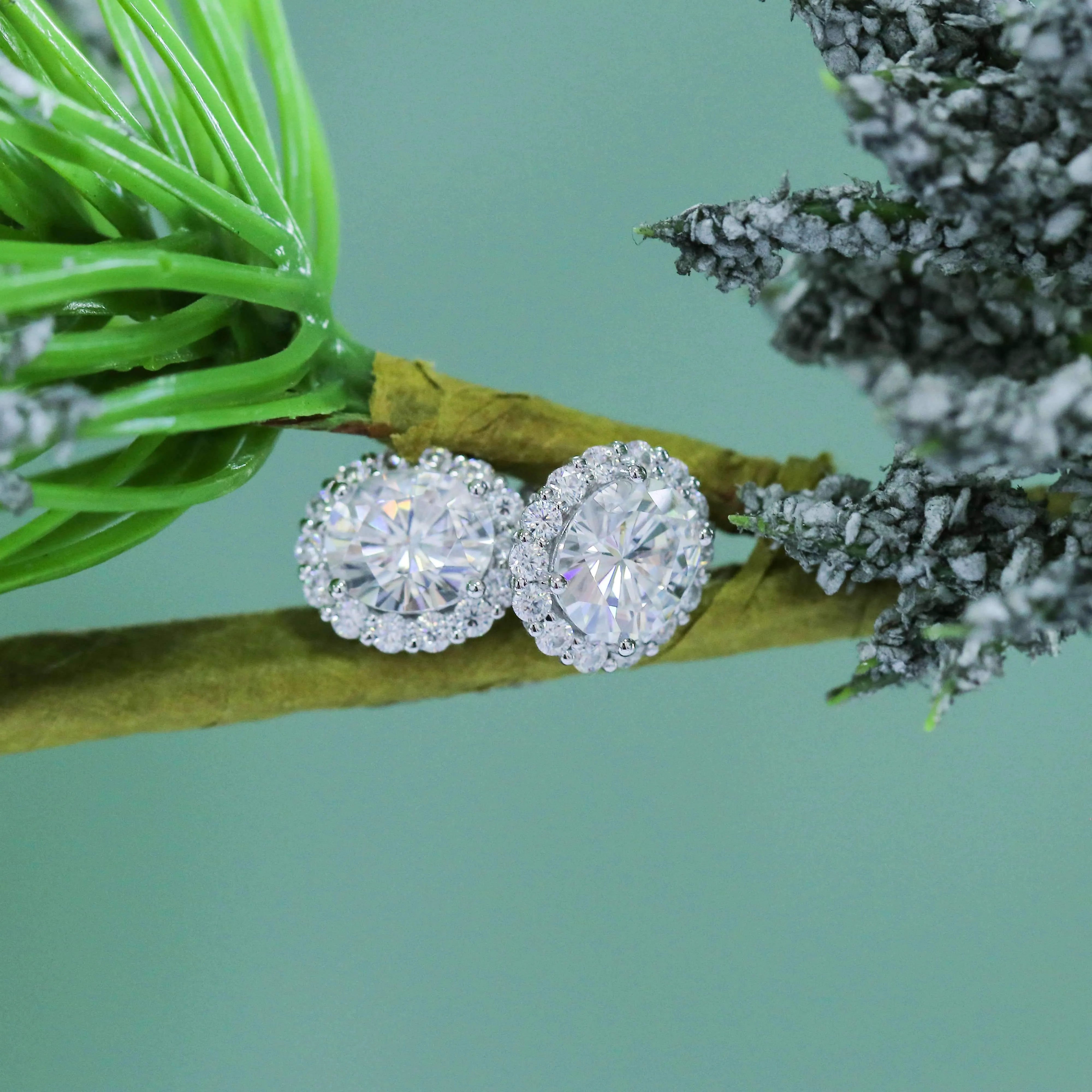 Doveggs oval moissanite studs push back earrings for women