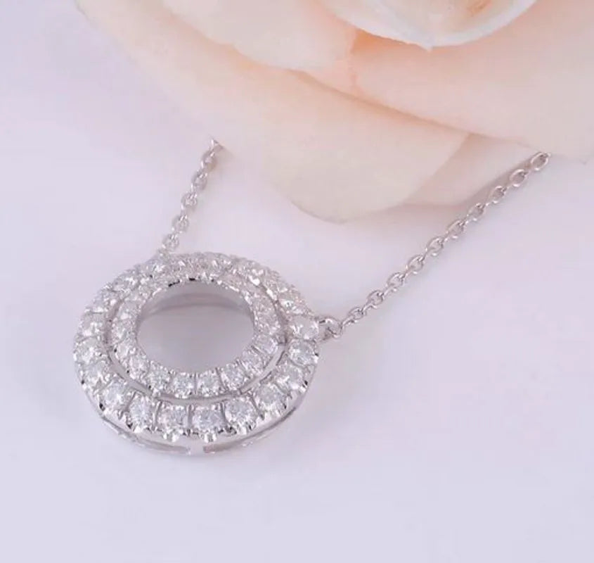 Doveggs round moissanite/lab grown diamond pendant necklace for women