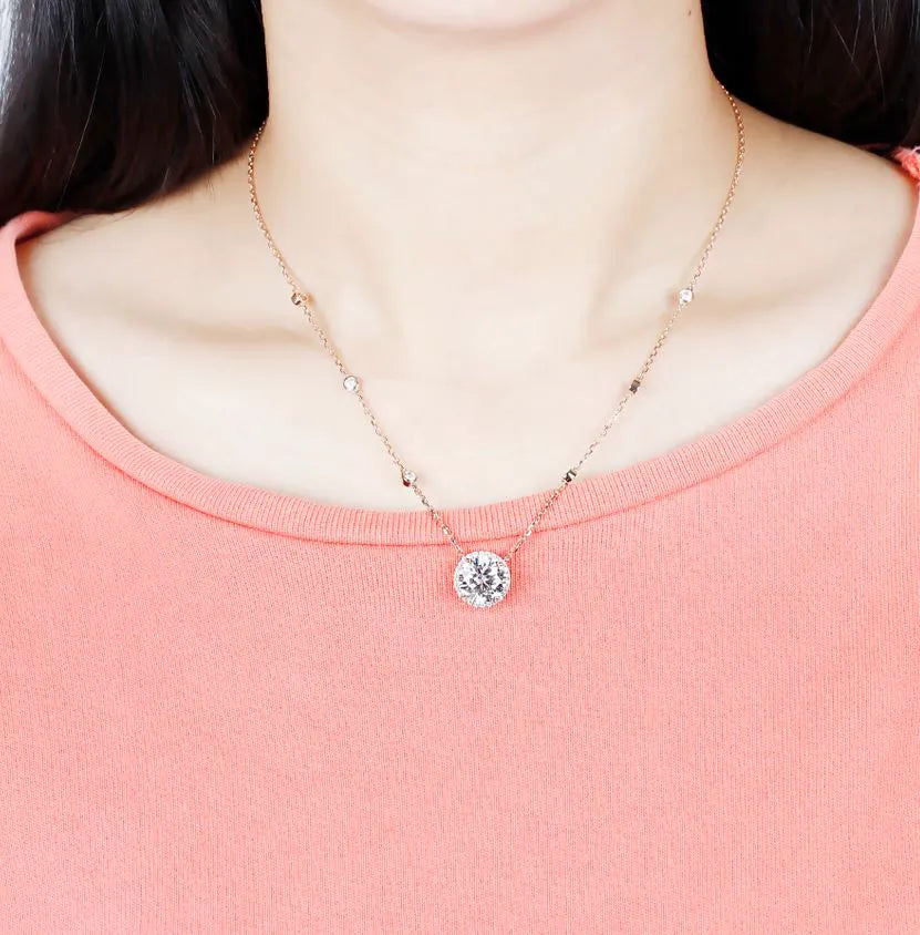Doveggs round halo moissanite pendant necklace for women