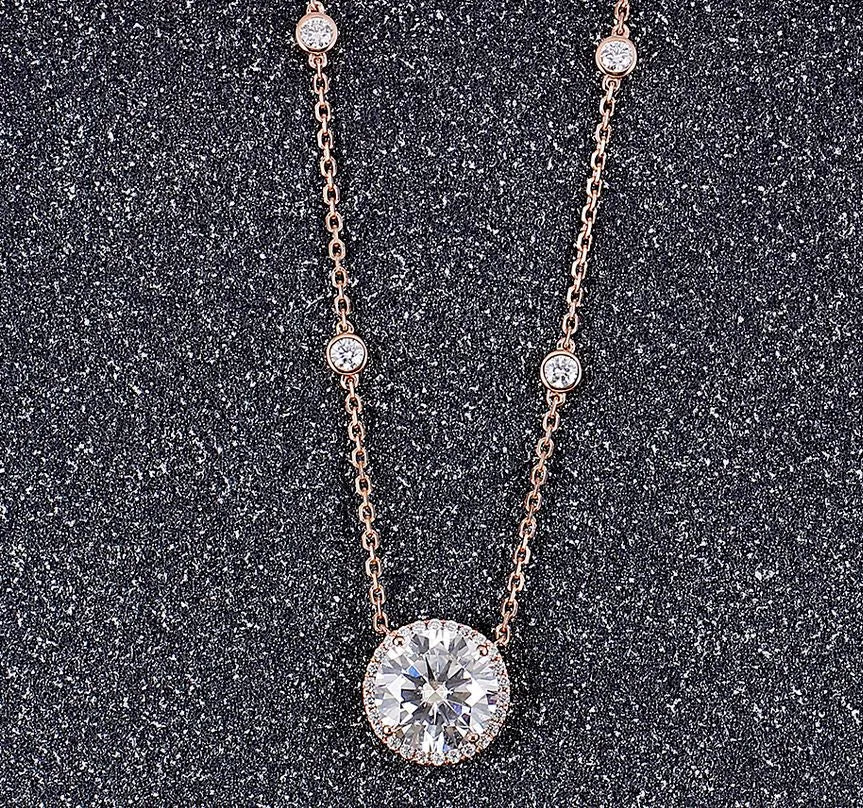 Doveggs round halo moissanite pendant necklace for women