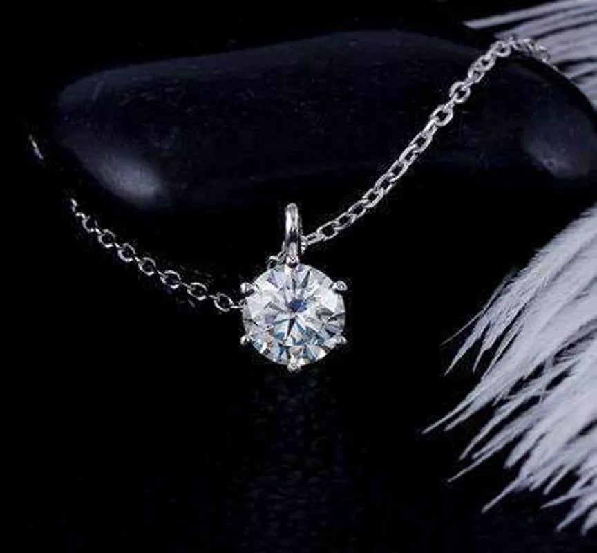 Doveggs round brilliant moissanite pendant necklace for women (pendant only)