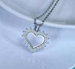 Doveggs 2.5mm round moissanite/lab grown diamond heart shape pendant necklace (pendant only)