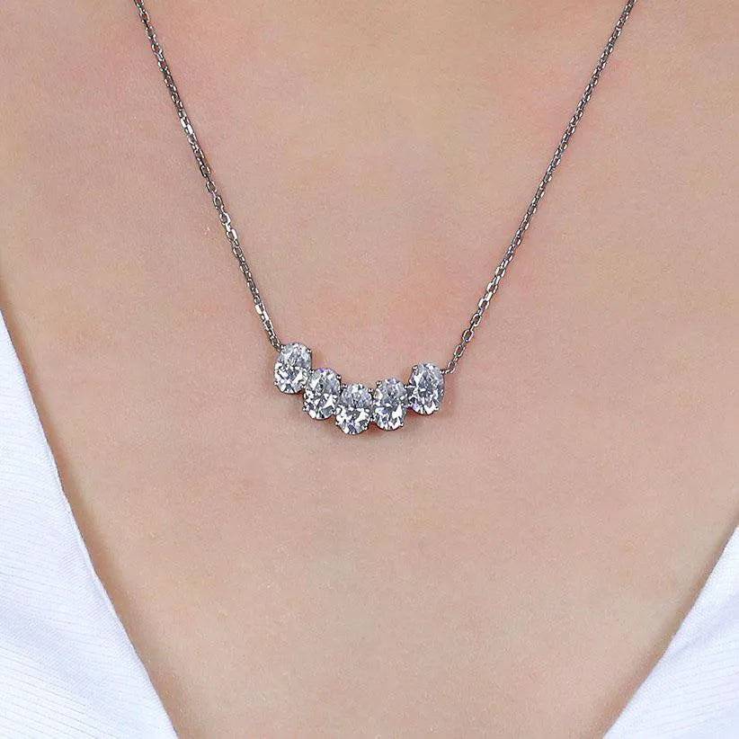 Doveggs 2.5 carat oval cut five stone moissanite pendant necklace for women