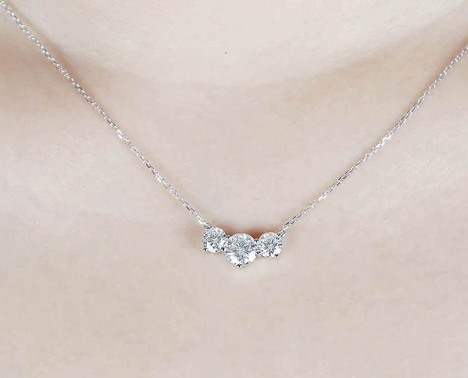 Doveggs 2 carat three stone moissanite pendant necklace for women