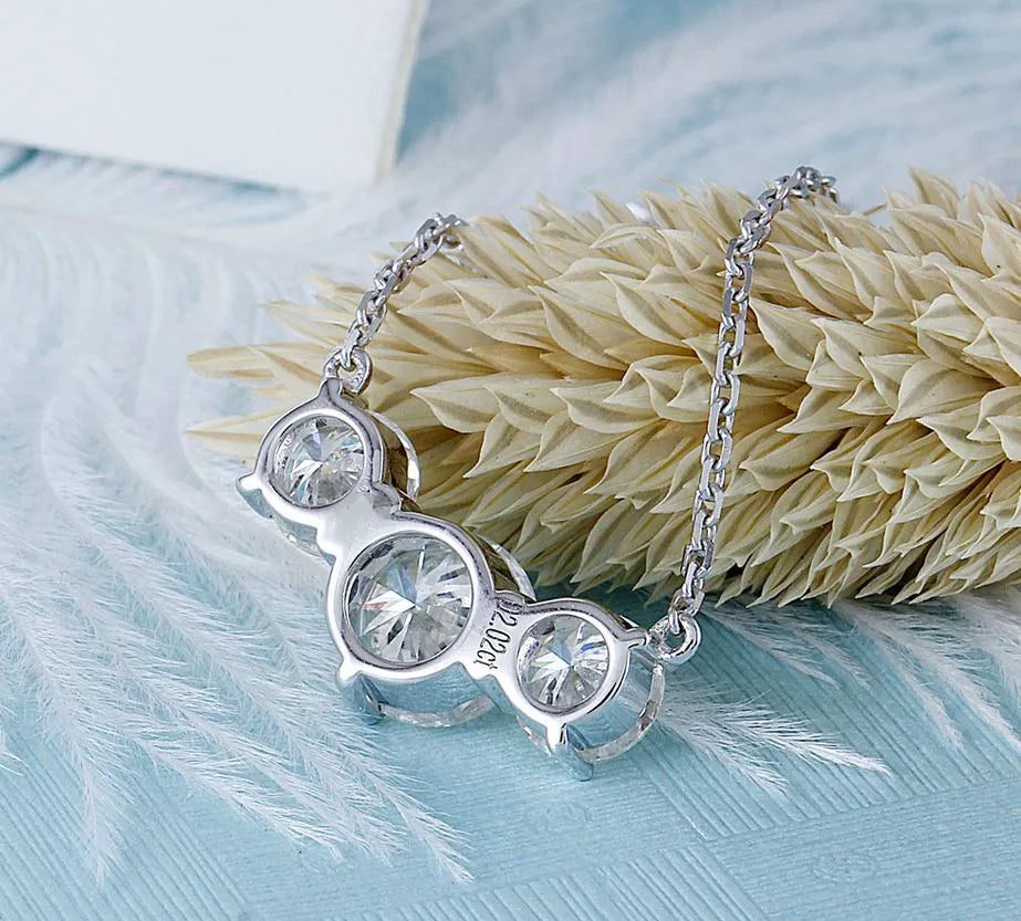 Doveggs 2 carat three stone moissanite pendant necklace for women