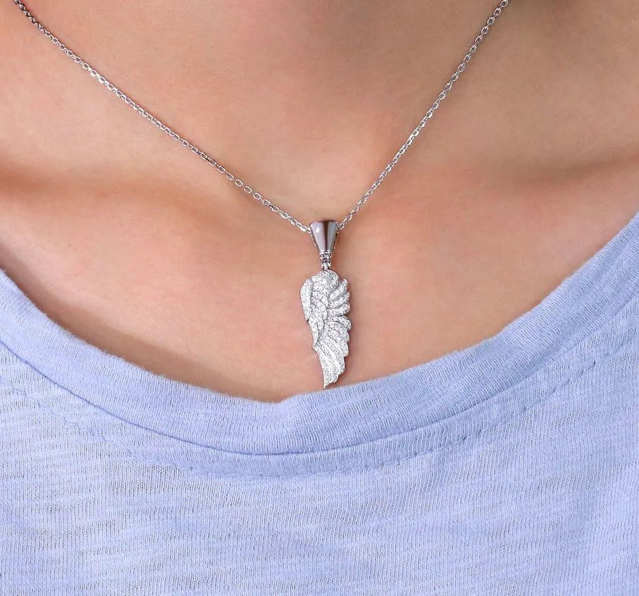 Doveggs Leaf Shape moissanite pendant necklace for women(pendant only)