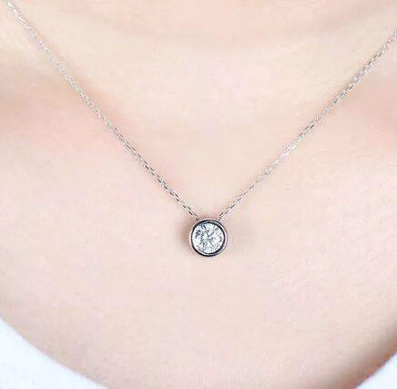 Doveggs round bezel setting moissanite pendant necklace (pendant only)