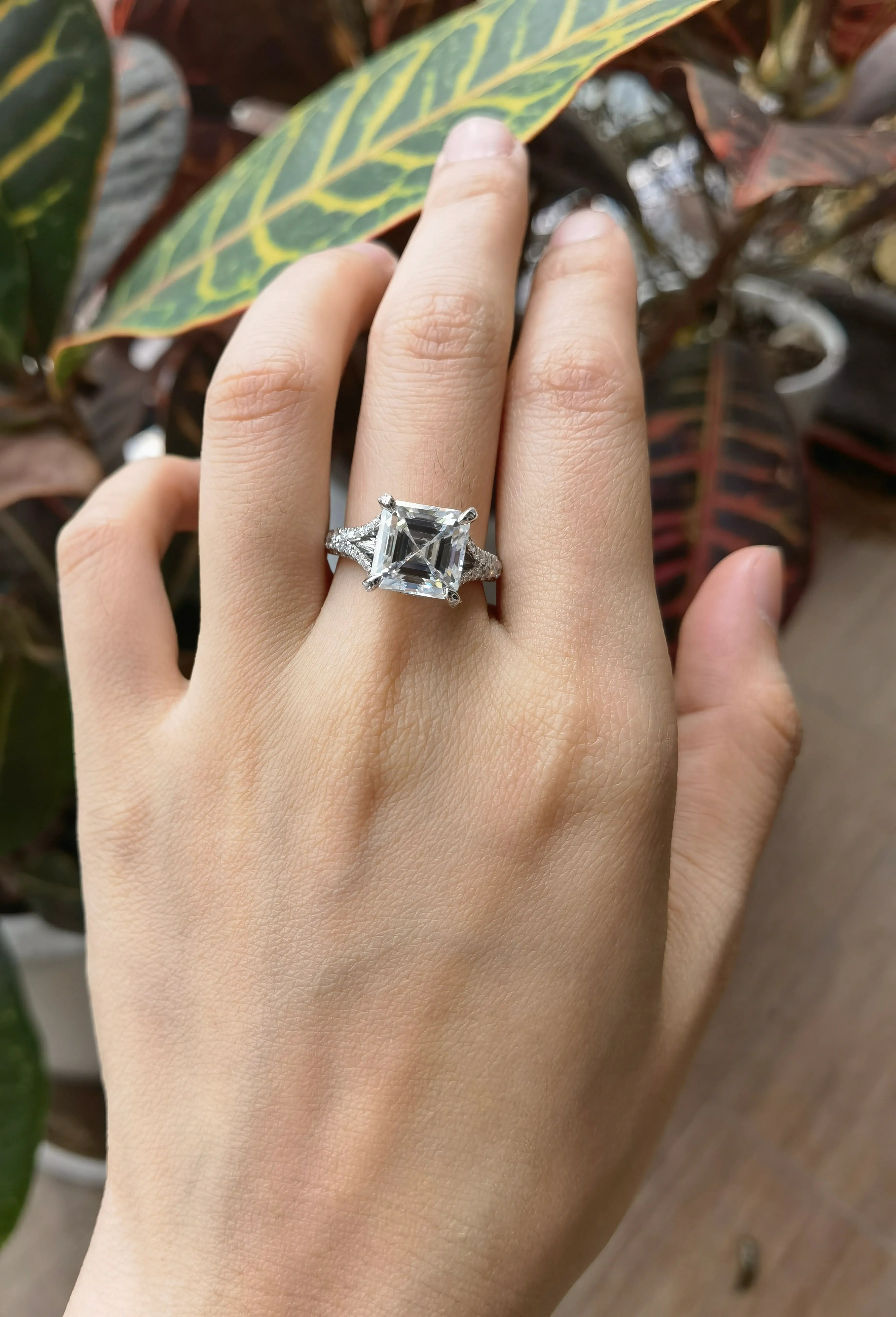 The Brooklyn split shank Cushion ring