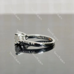 (size 4) Doveggs sterling silver 1ct cushion moissanite engagement ring