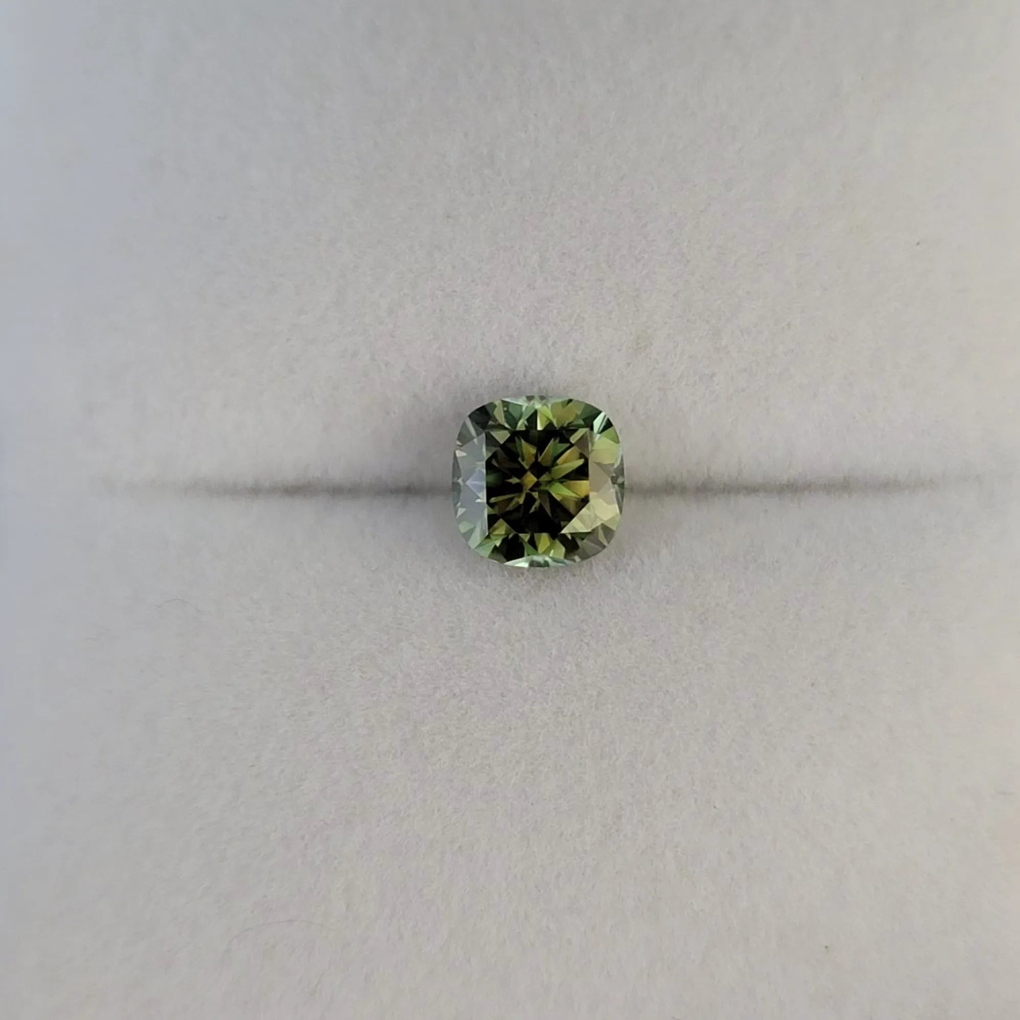 Doveggs cushion 1ct accident color Olive green moissanite loose stone