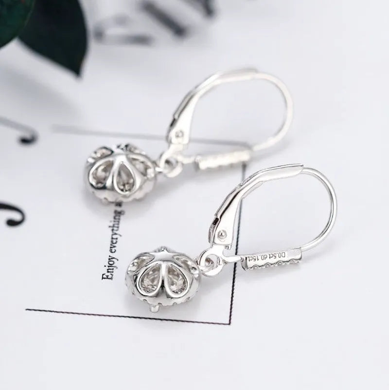 Doveggs halo round drop moissanite earring