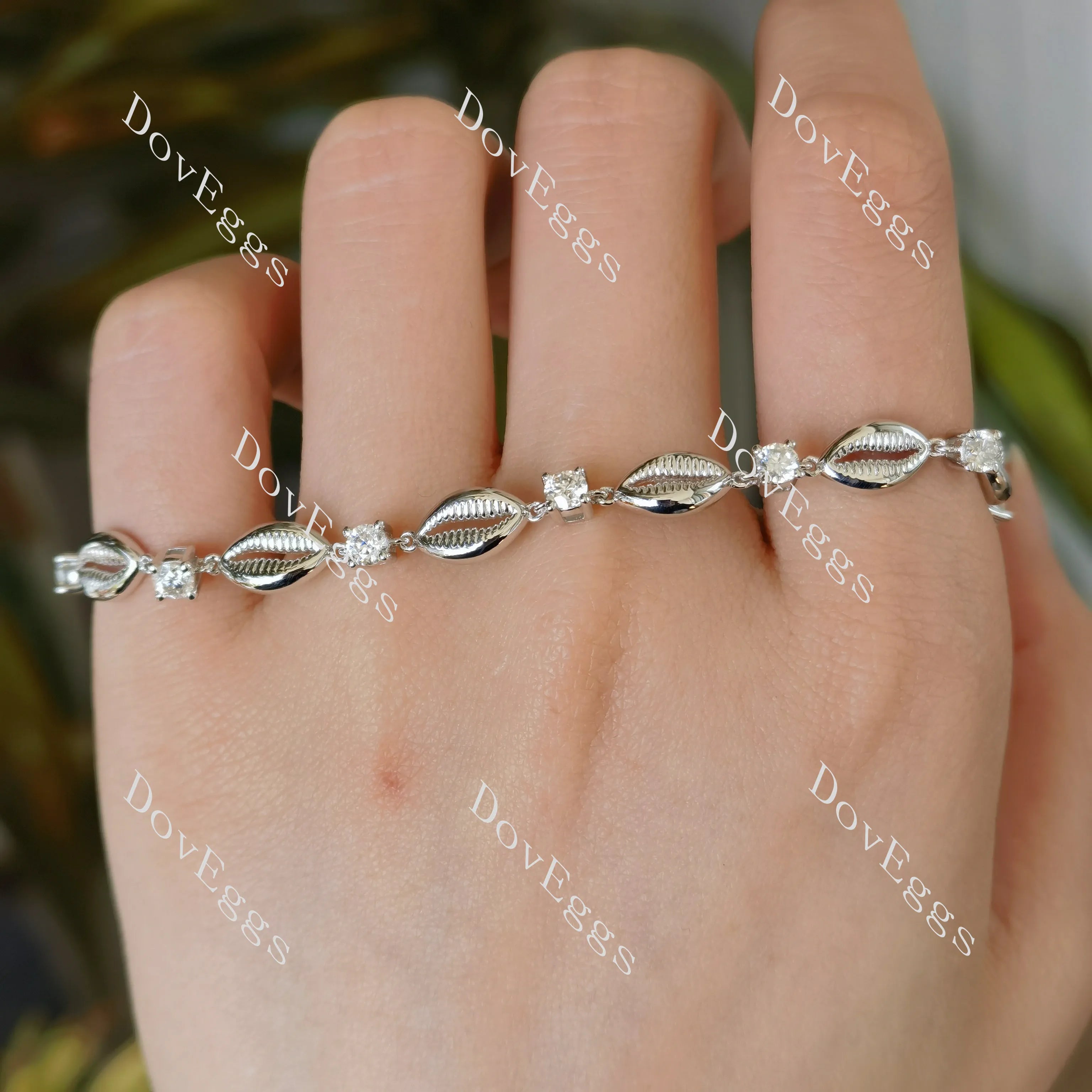 Doveggs round moissanite/lab grown diamond bracelet (18cm+5cm length extend chain )