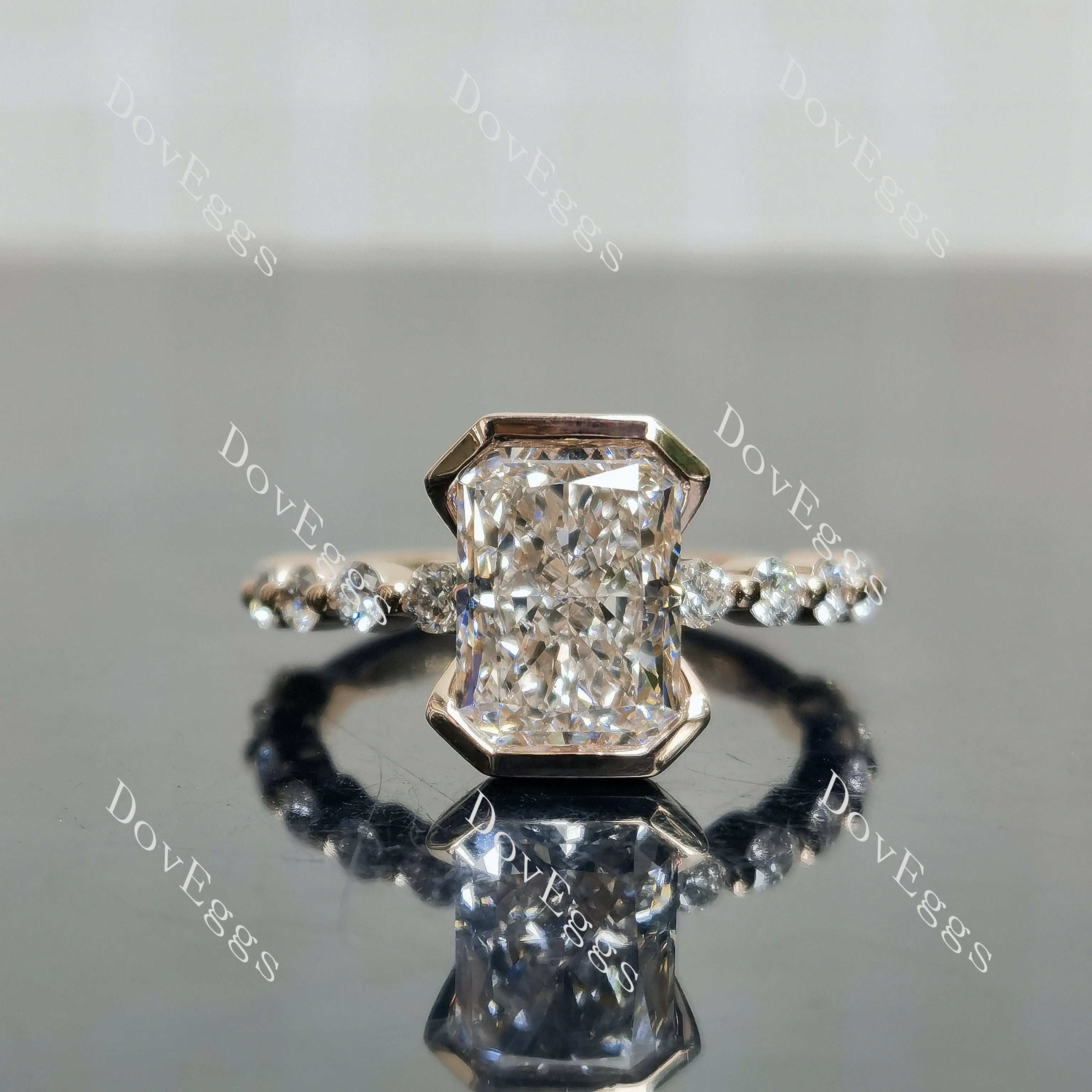 Doveggs Radiant Bezel Lab Grown Diamond Engagement Ring