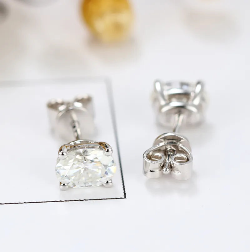 Doveggs solitaire oval moissanite stud earring for women