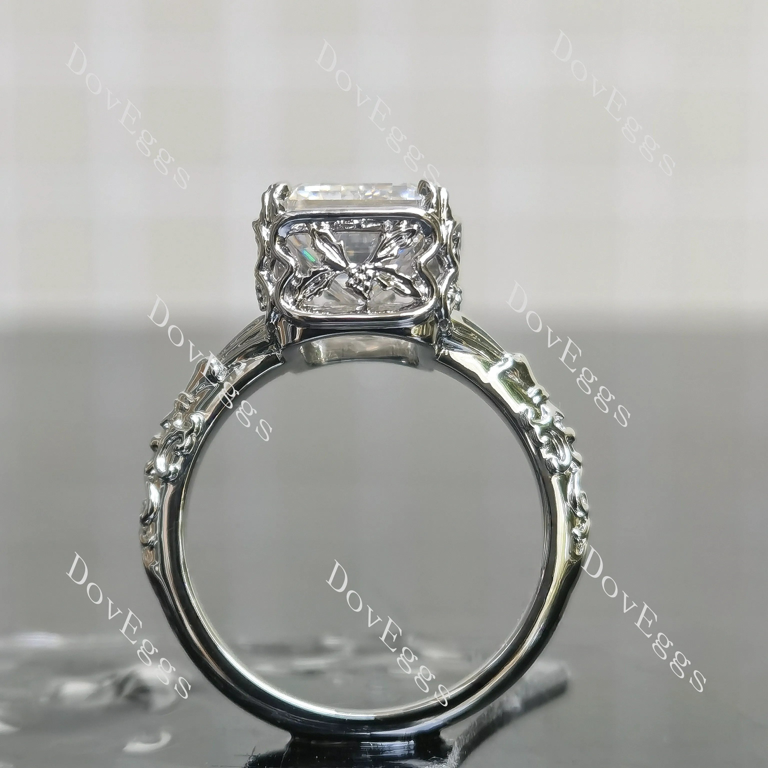 Beth's emerald heirloom solitaire vintage art deco moissanite engagement ring | Doveggs