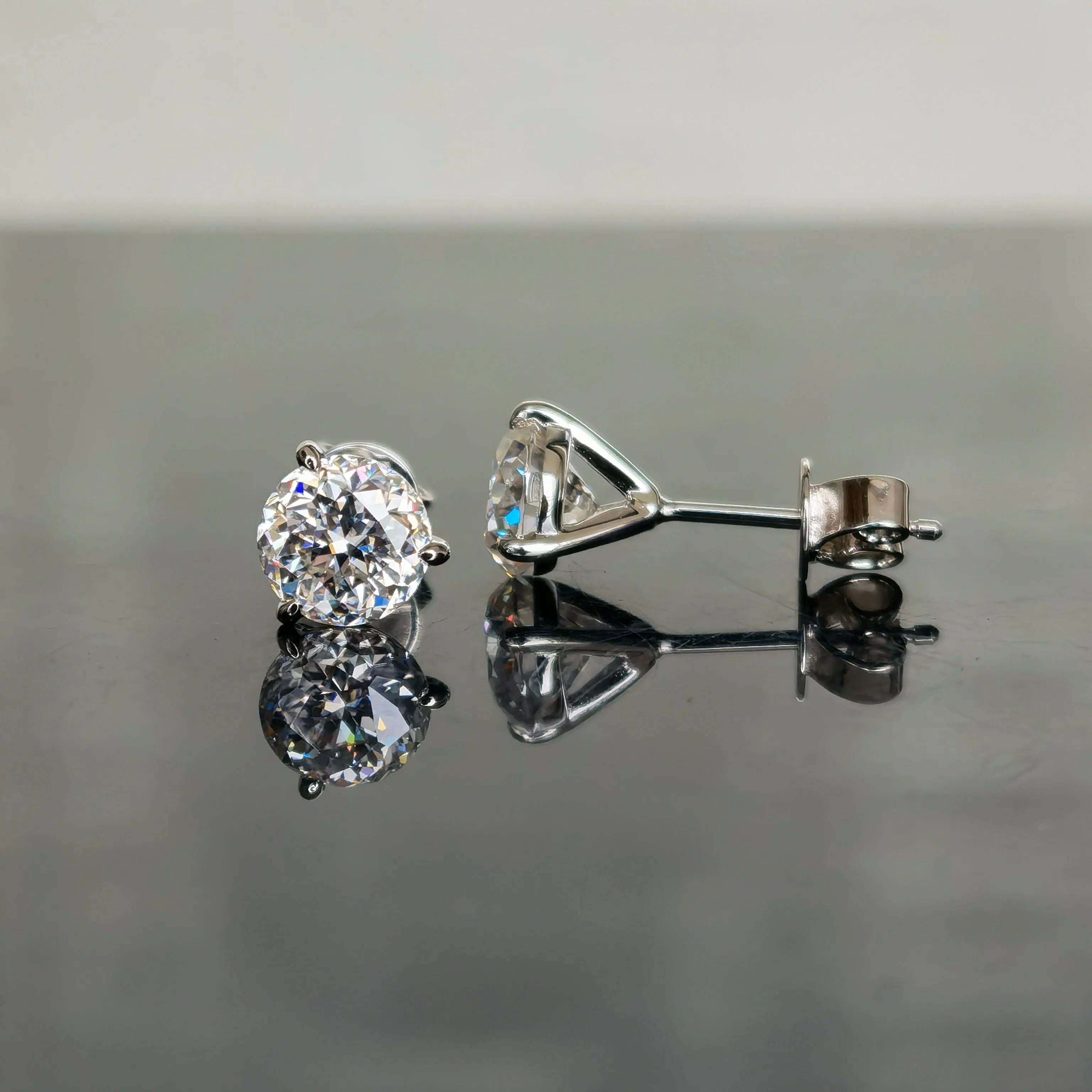 Doveggs solitaire round Nova moissanite stud earrings for women