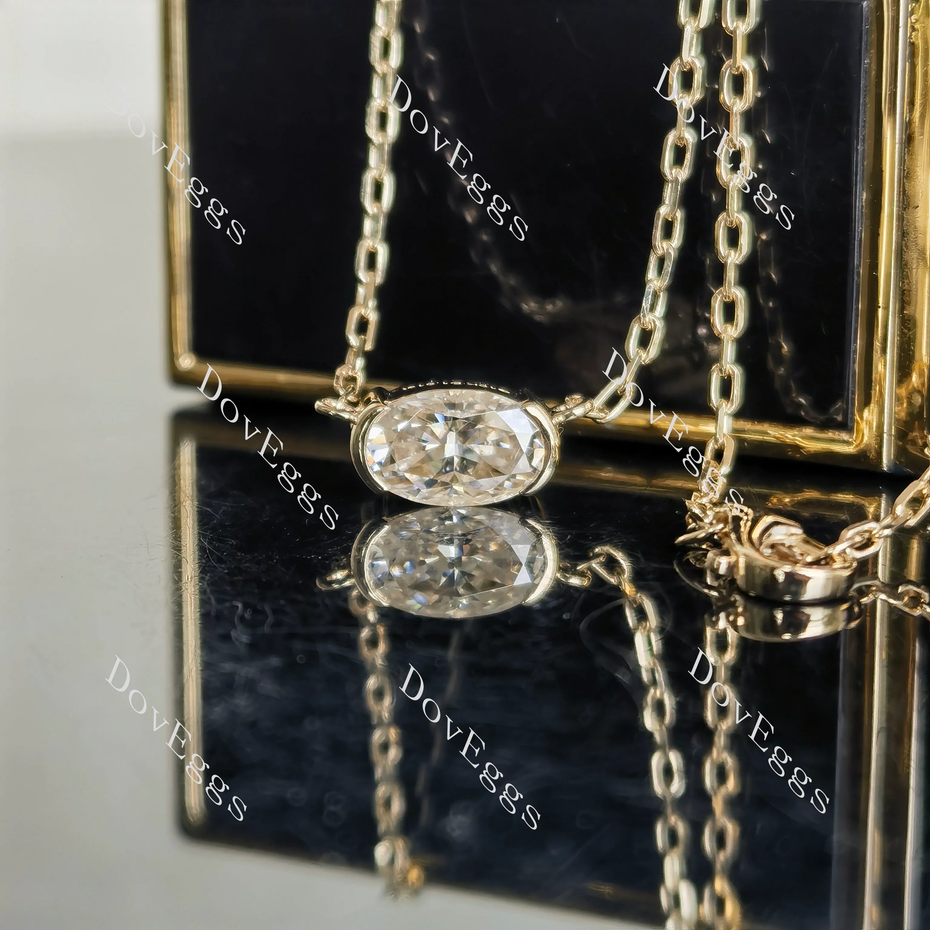 Doveggs oval solitaire moissanite pendant necklace (with 17' length chain)