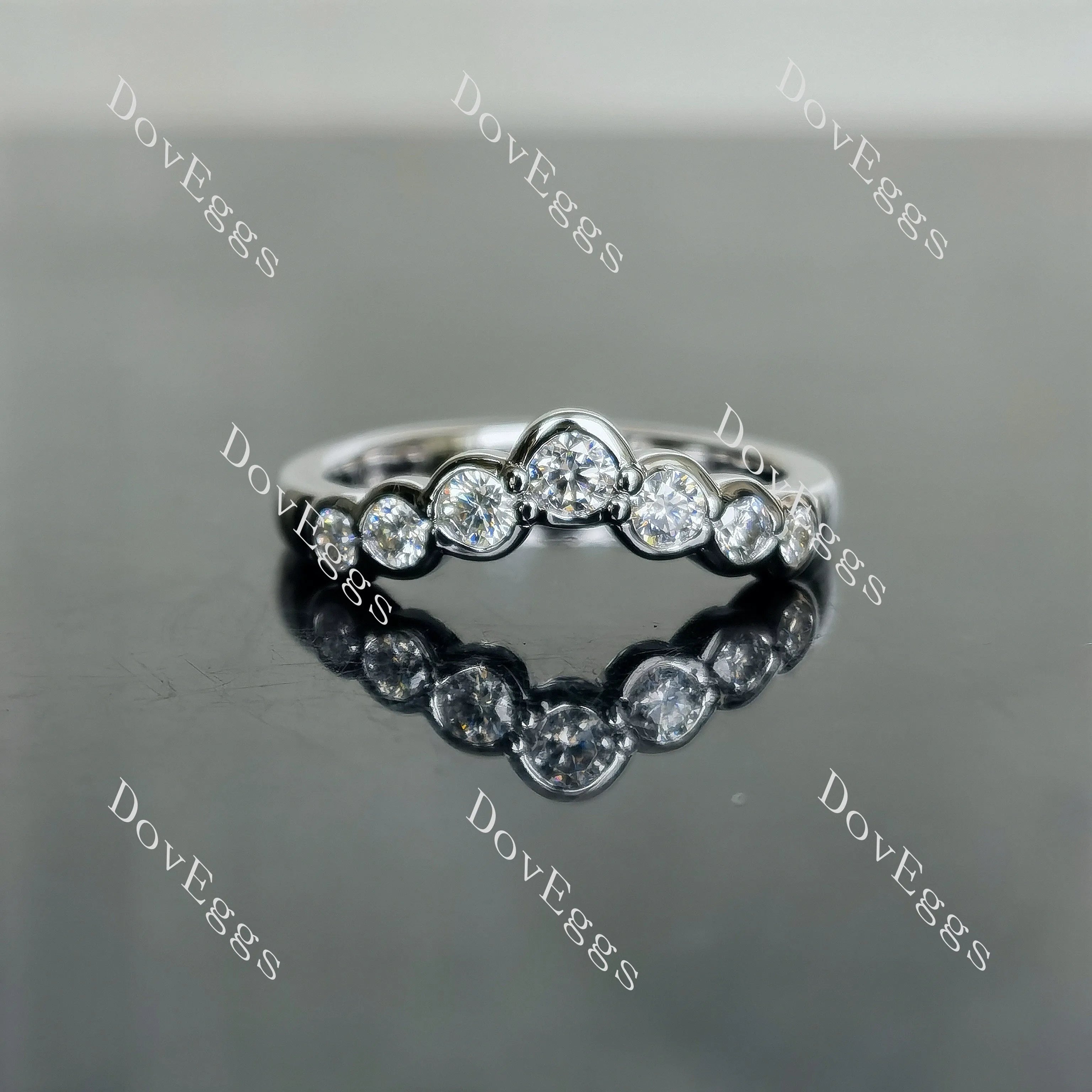 Doveggs round seven stones bezel moissanite/lab grown diamond wedding band-2.3mm band width