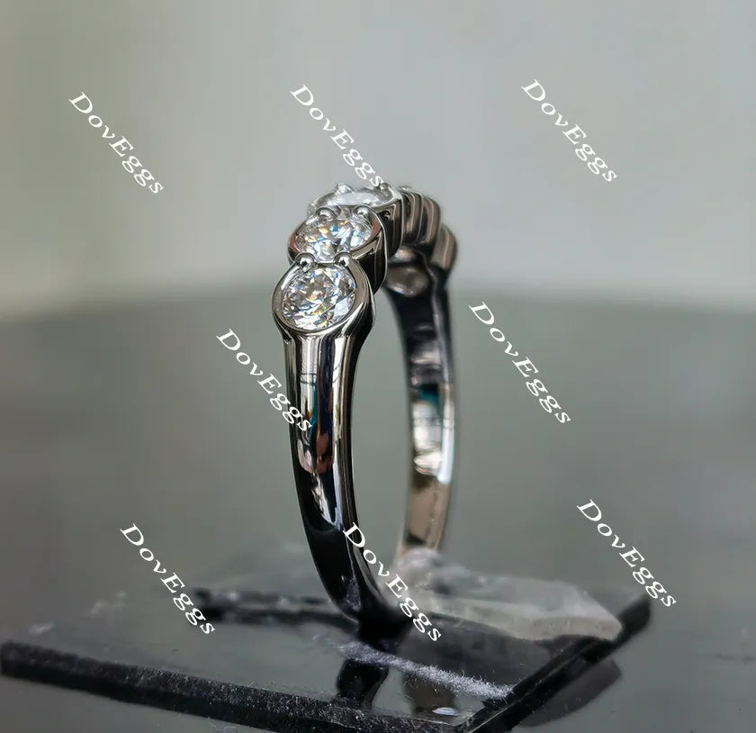 Doveggs round six stones moissanite/lab grown diamond wedding band-2.7mm band width
