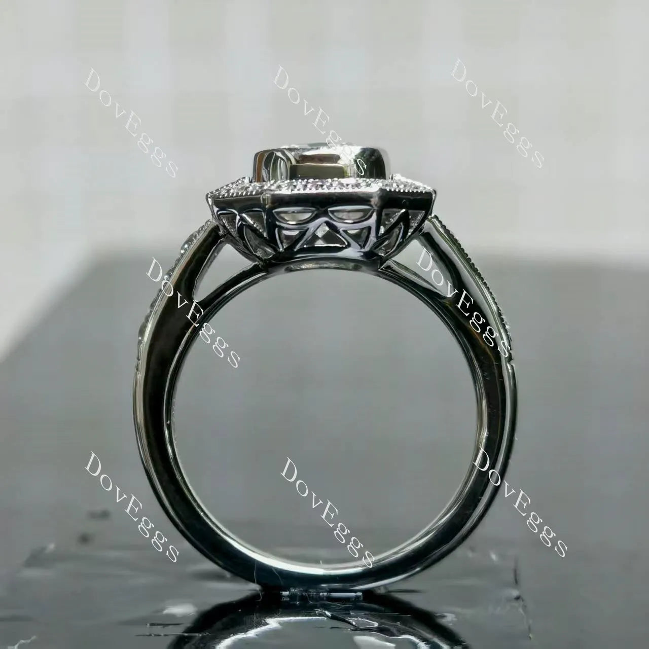 (size 7) Doveggs sterling silver 2ct elongated cushion moissanite engagement ring